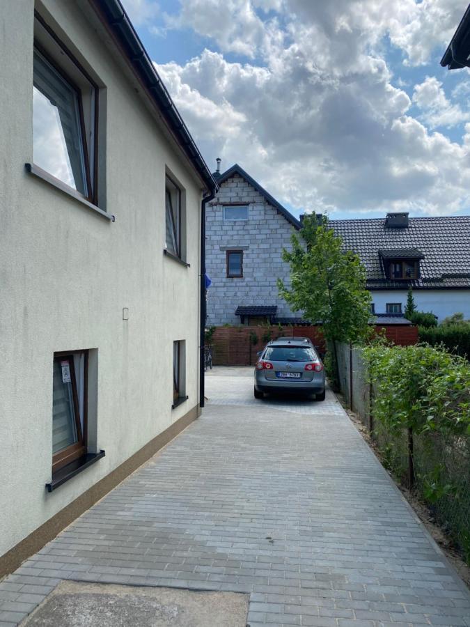 Alda-Pokoje Goscinne Nad Morzem Dziwnów Exteriör bild